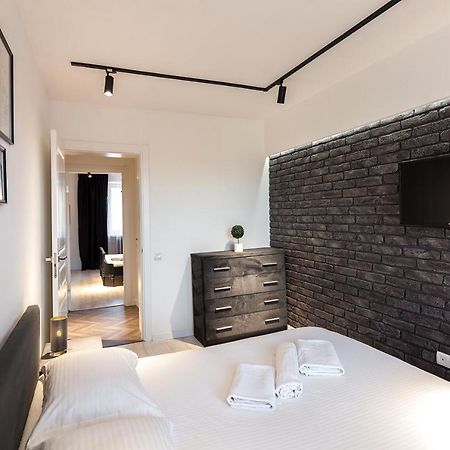 לבוב Leogrand Apartments On Svobody Avenue 6-8 מראה חיצוני תמונה