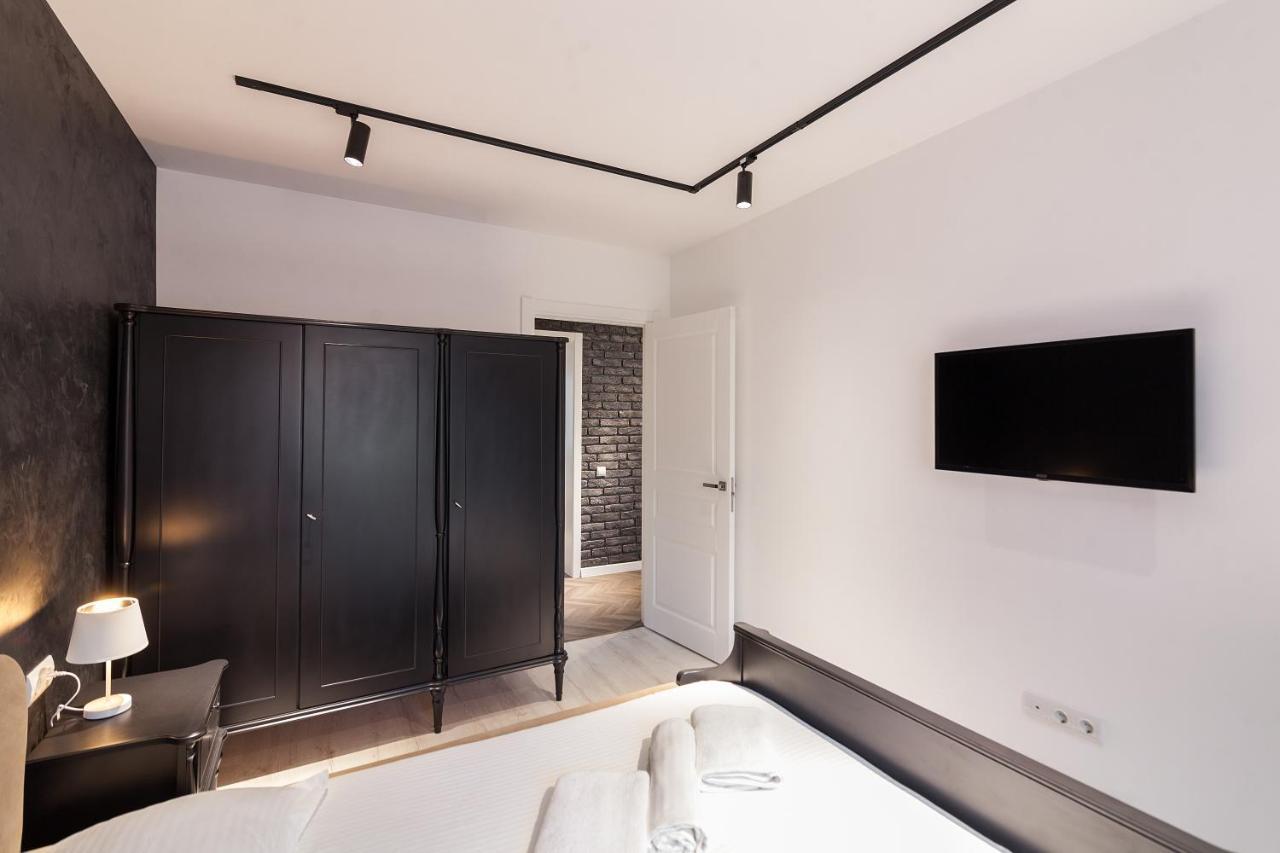 לבוב Leogrand Apartments On Svobody Avenue 6-8 מראה חיצוני תמונה