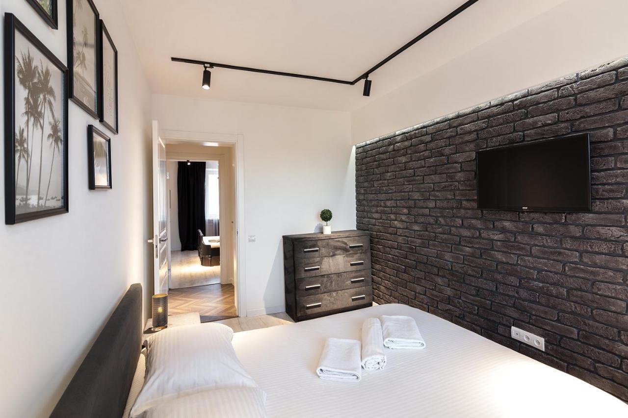 לבוב Leogrand Apartments On Svobody Avenue 6-8 מראה חיצוני תמונה